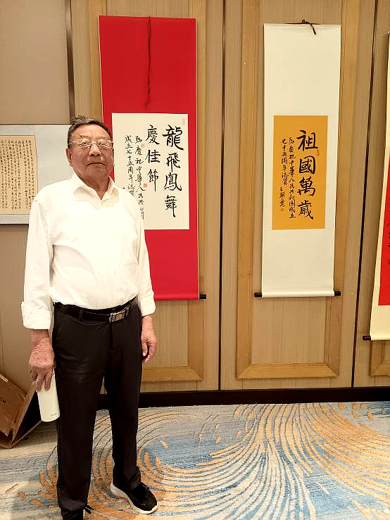 图片1 图片1