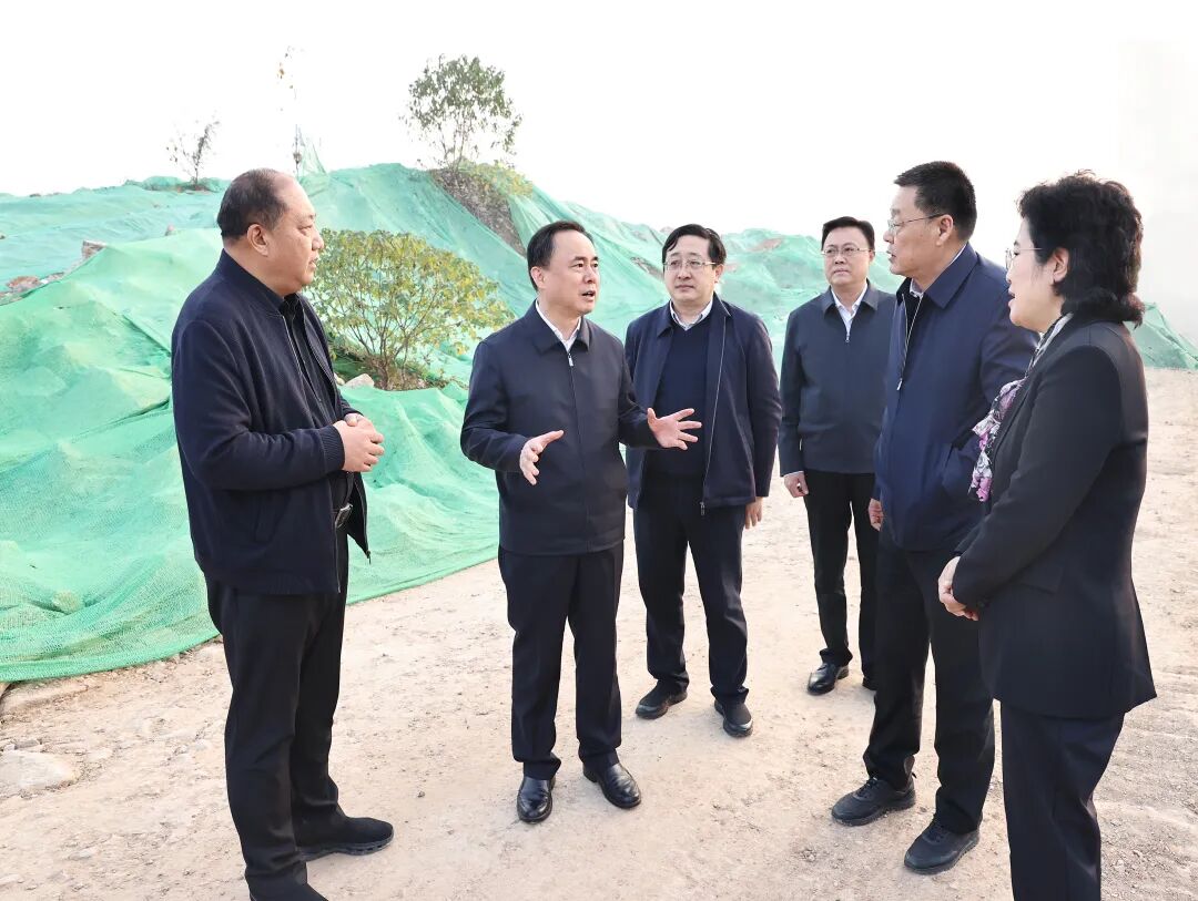 640 (2)