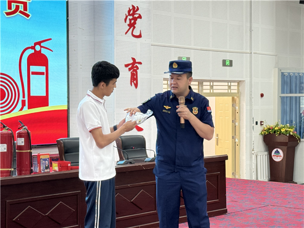 图片4 图片4