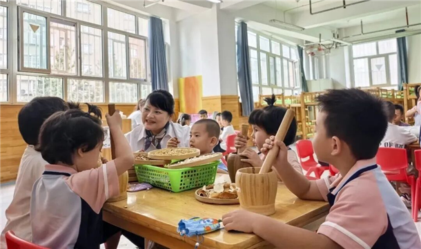 图片1 图片1