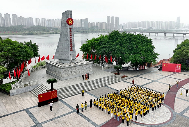 习近平文化思想引领文化强国建设迈出坚实步伐